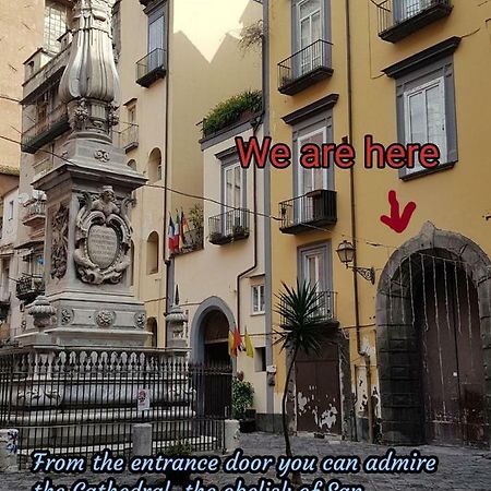 Ad Un Passo Dal Duomo "2" Apartamento Nápoles Exterior foto
