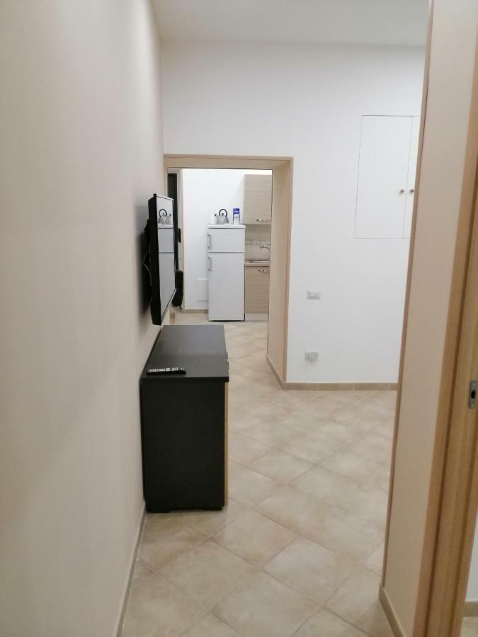 Ad Un Passo Dal Duomo "2" Apartamento Nápoles Exterior foto