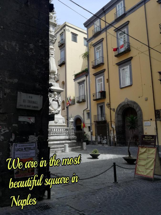 Ad Un Passo Dal Duomo "2" Apartamento Nápoles Exterior foto
